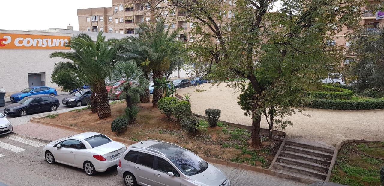Habitacion Privada Cerca De Valencia En Vivienda Compartida بلتيرنا المظهر الخارجي الصورة